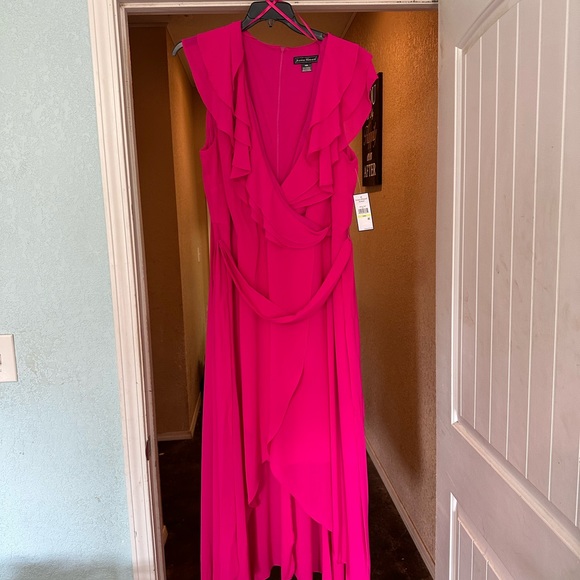 Jessica Howard Woman Fuschia High-Low Dress - Picture 1 of 3